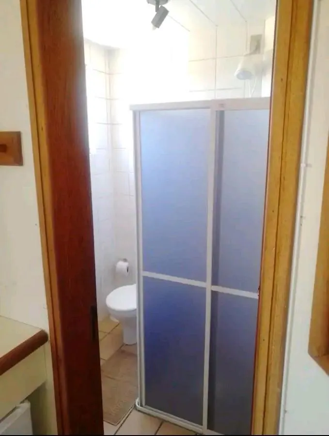 Otima Suite Para 2 Pessoas A 2 Quadras Da Praia Florianopolis 0*,  Brazil